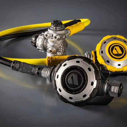 Kaltwassertauglicher Atemregler Apeks MTX-RC: Vorteile im Detail - WATERSPORTS24